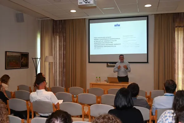 Utrinki s konference