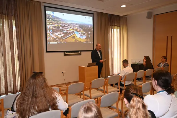Utrinki s konference