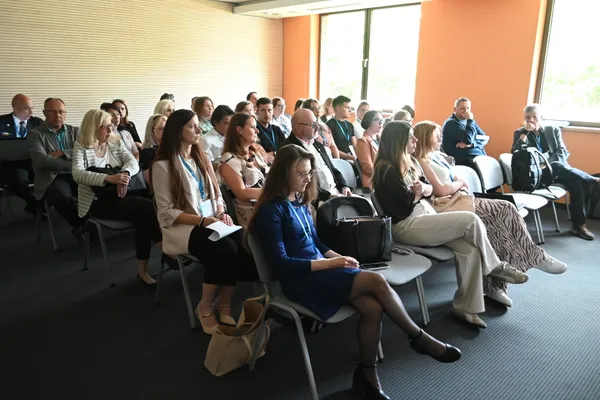 Utrinki s konference
