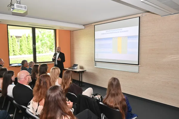 Utrinki s konference