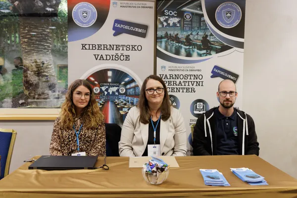 Utrinki s konference