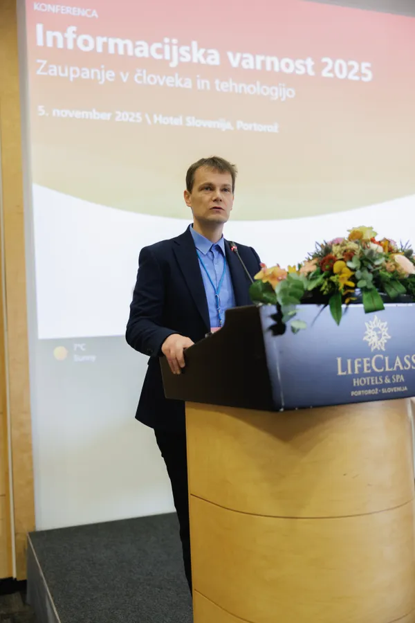 Utrinki s konference