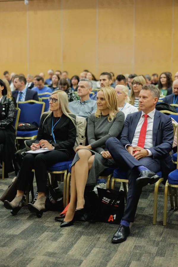 Utrinki s konference