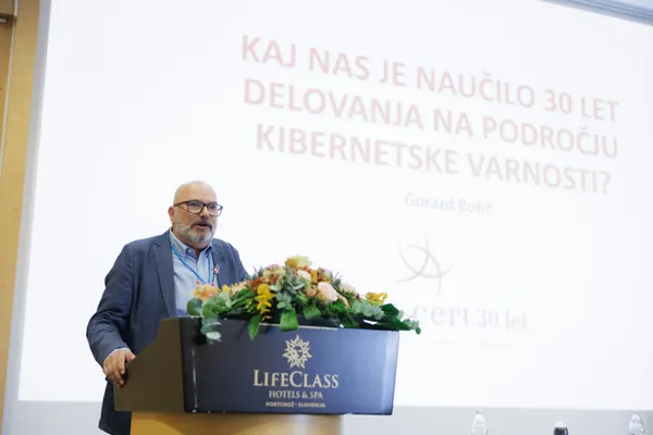 Utrinki s konference