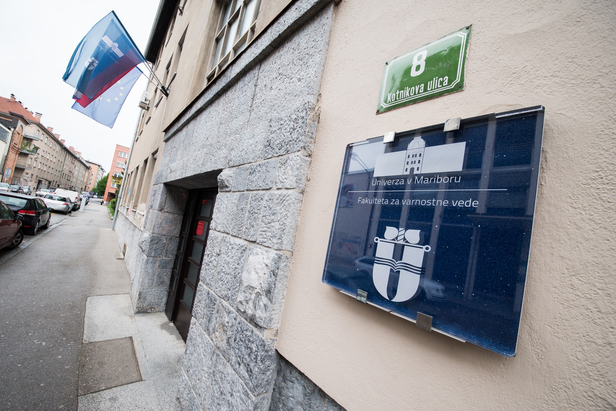 Osebna izkaznica - Fakulteta za varnostne vede