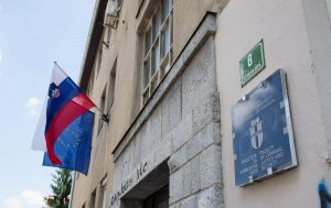 Prosto delovno mesto – vodstvo tajništva